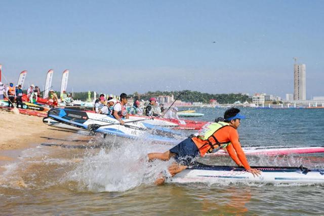 开云体育下载安装-2025威海桨板公开赛举行