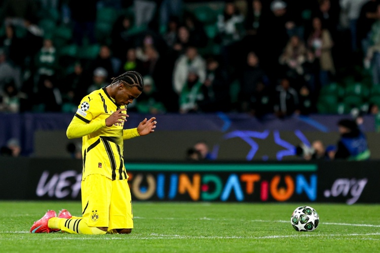 开云体育下载app-记者：多特为引进楚克乌梅卡花费2400万镑，球员已经获准离队