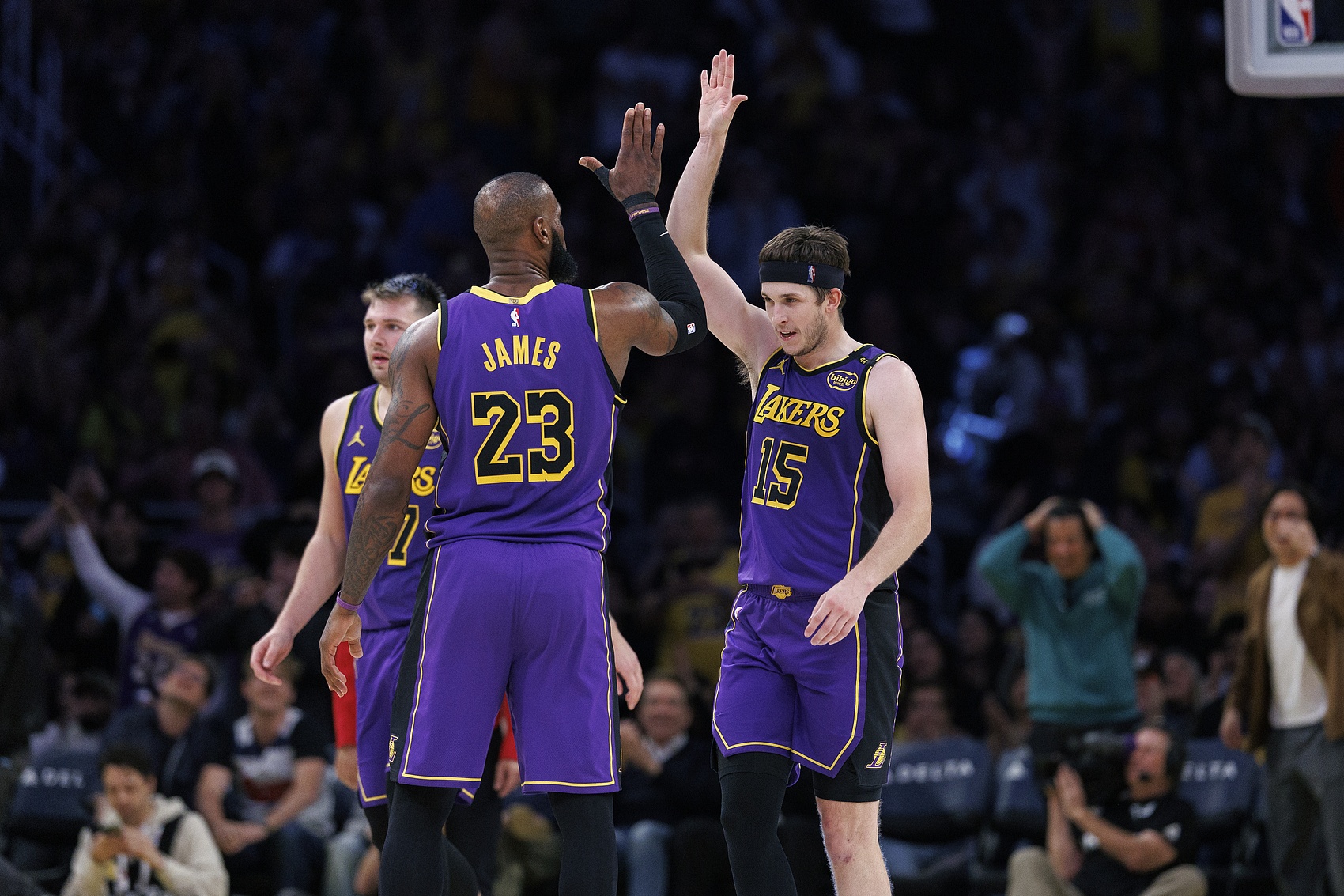 开云体育下载安装-里夫斯已经打出准巨星的身价 詹姆斯在湖人的时代恐怕将告一段落