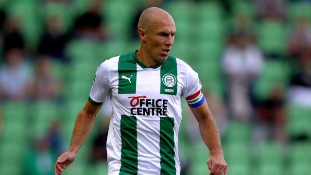 罗本再次宣布退役：足球之心未停 但身体不允许