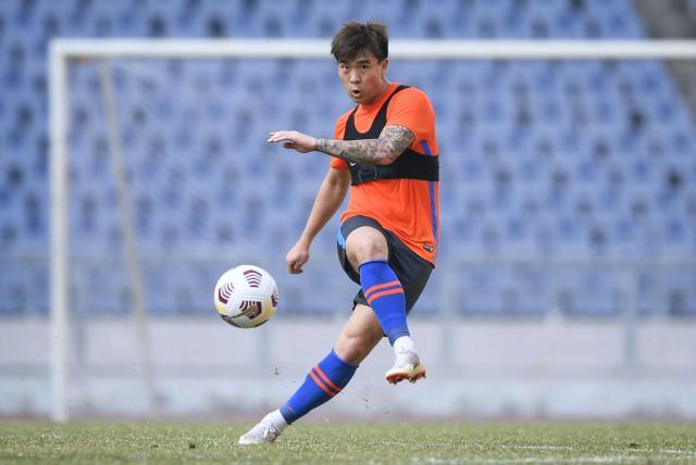 开云体育下载app官网-山东泰山官宣石柯正式加盟 1年合约+4年续约条款